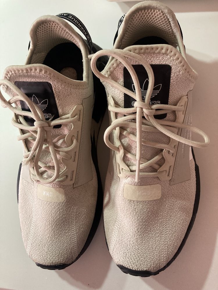 Adidas NMD _R1.V2