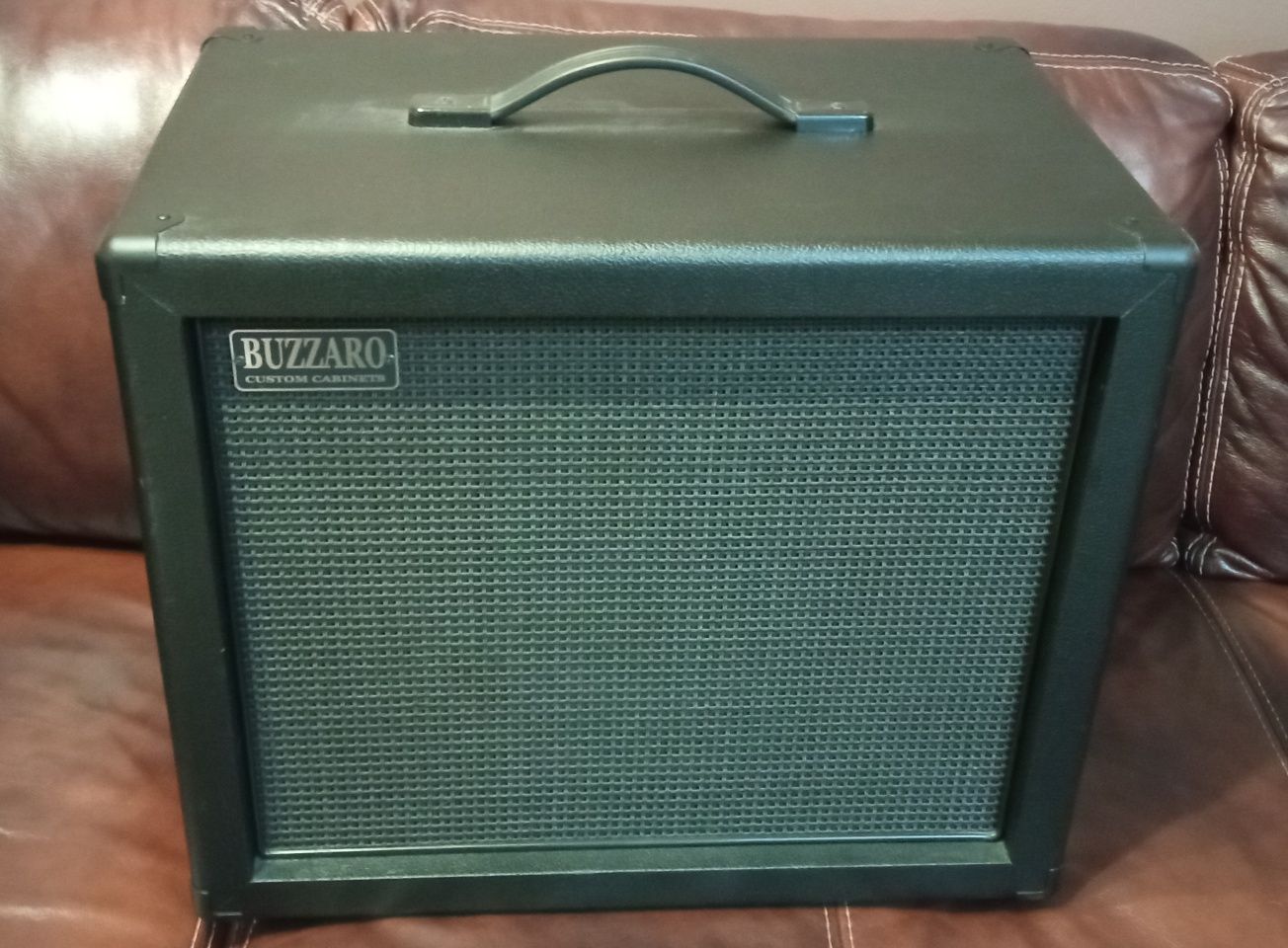 Kolumna gitarowa 1x12 Buzzaro z Celestion Greenback UK