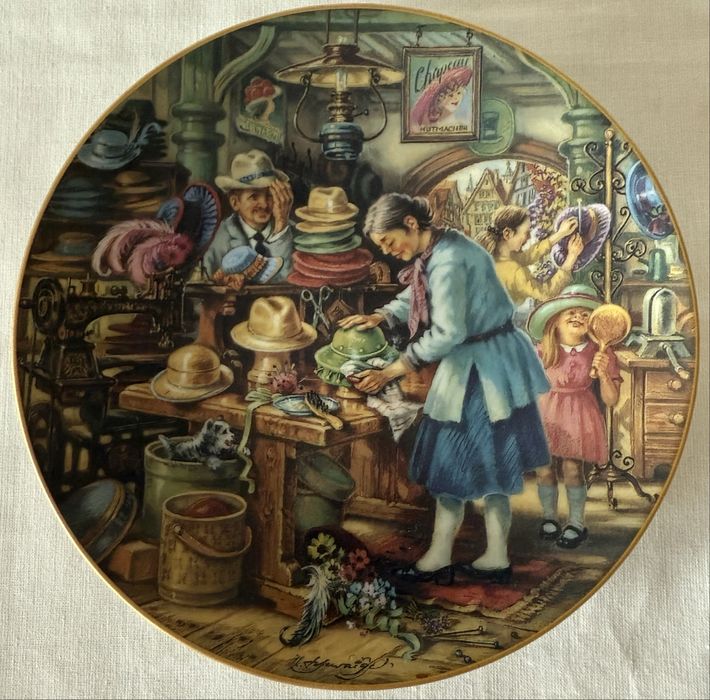 Вінтаж: колекція настінних тарілок .