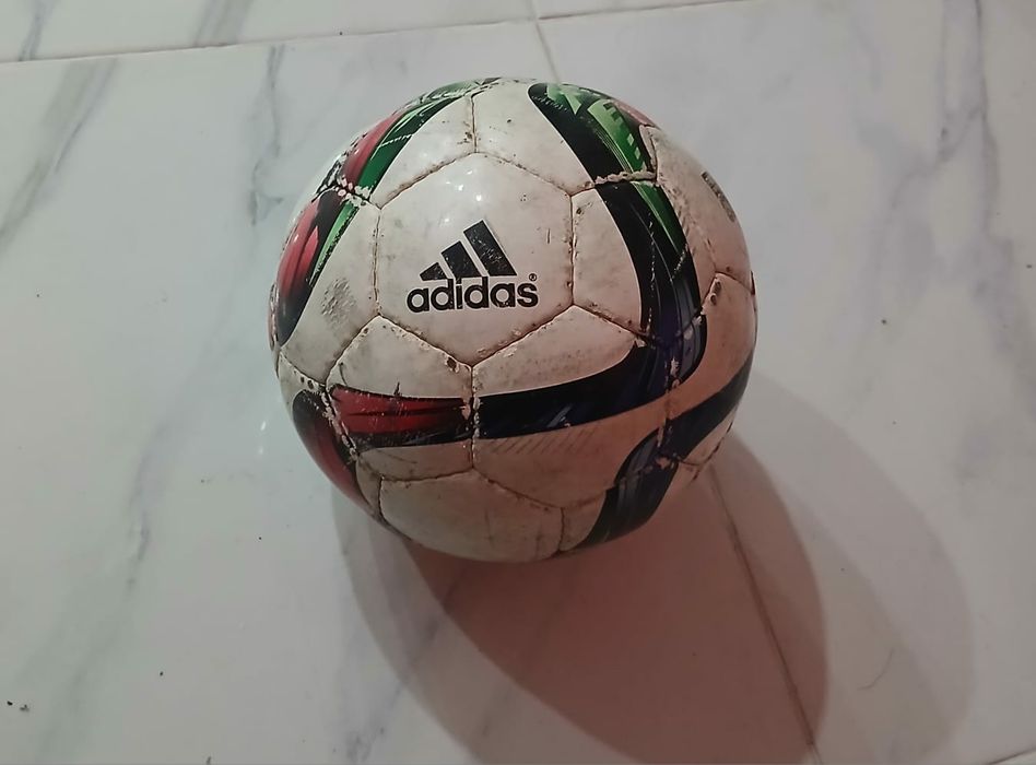 Bola Futsal Adidas