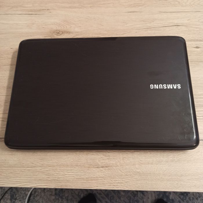 Laptop Samsung R540