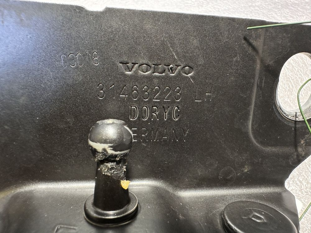 Volvo S60 3 III V60 2 II zawias maski lewy prawy 17-24