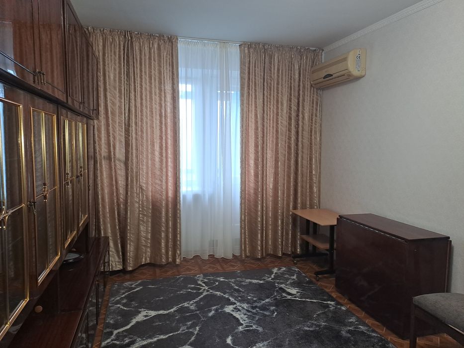 Сдаю 1ю квартиру Ютз-Молодогвардейская