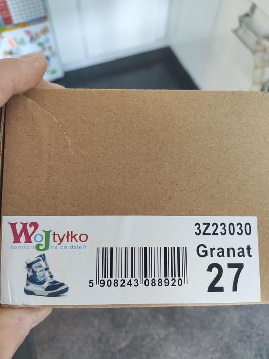 Buty zimowe dziecięce, ocieplane wysokie na rzepy Wojtyłko Roz. 27