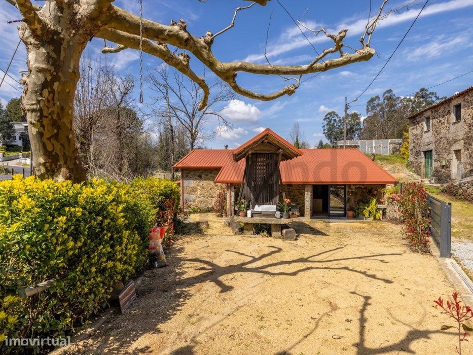 Arrenda-se Casa Mobilada - Braga - Moure