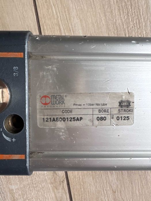 Siłownik pneumatyczny  MetalWork 121A800125AP