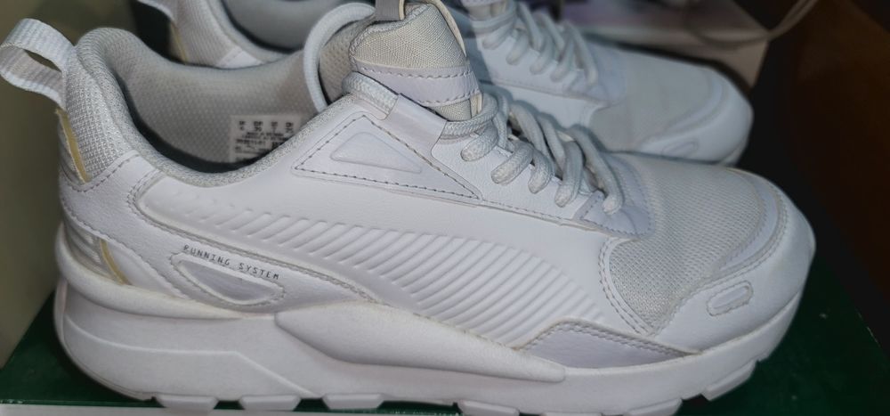 кросівки Puma р 39