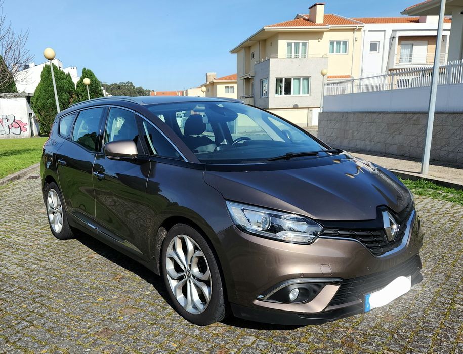 Renault Grand Scenic 1.5 DCI - 7 lugares