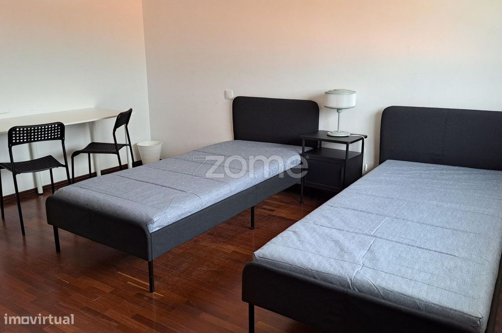 Quarto duplo para arrendamento estudantes