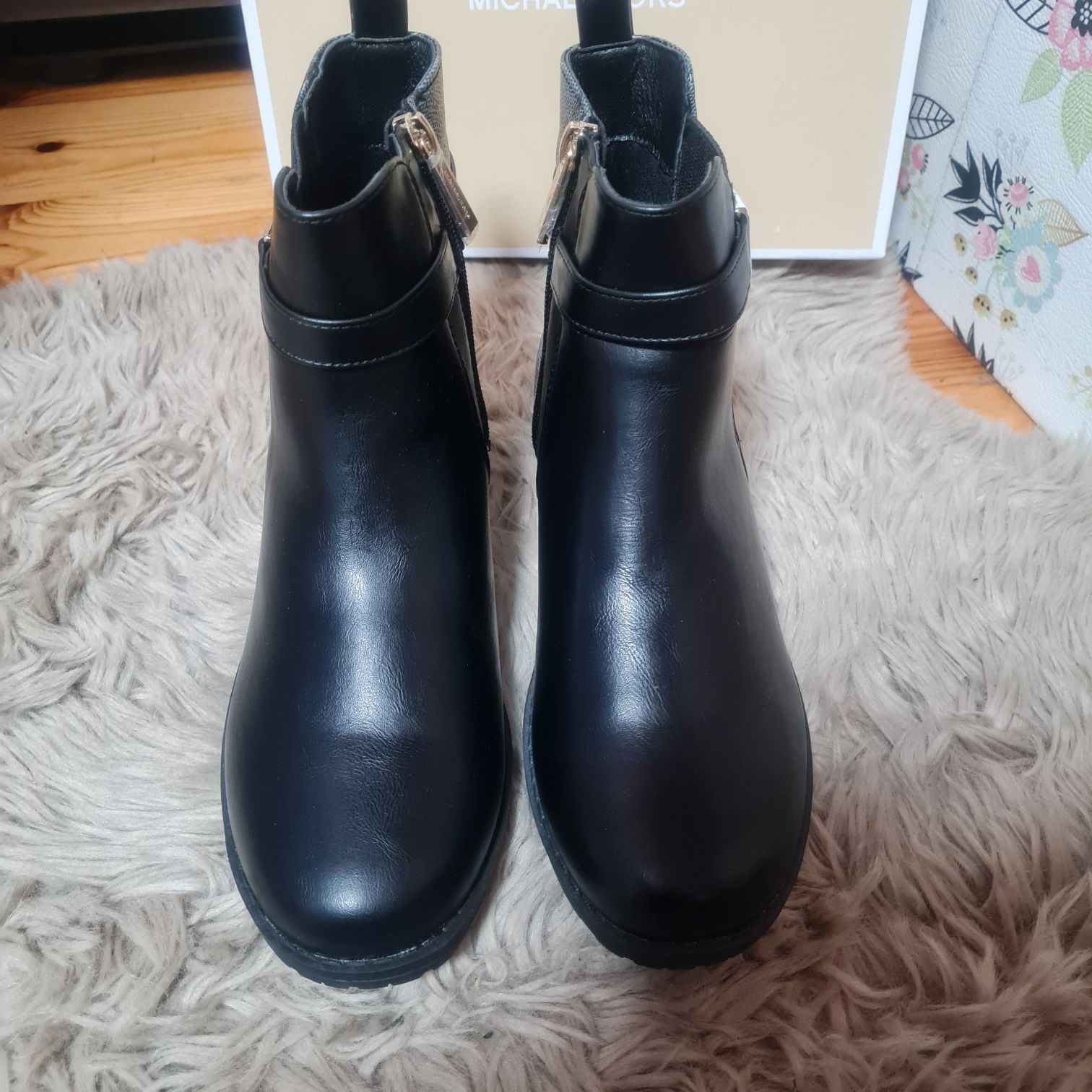 Michael Kors botki harlee buty zimowe sztybety kozaki r. 37 czarne