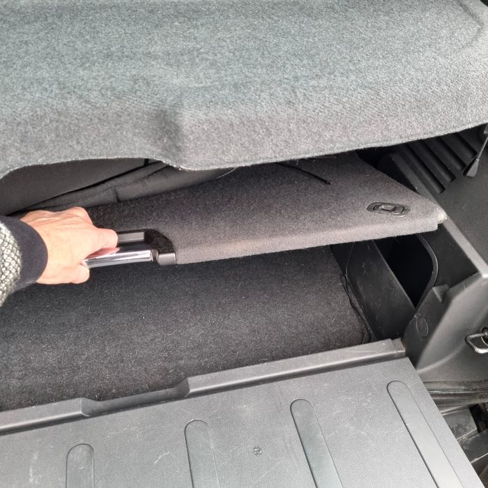 Пежо 3008 рік 2014  мотор 1.6 HDI