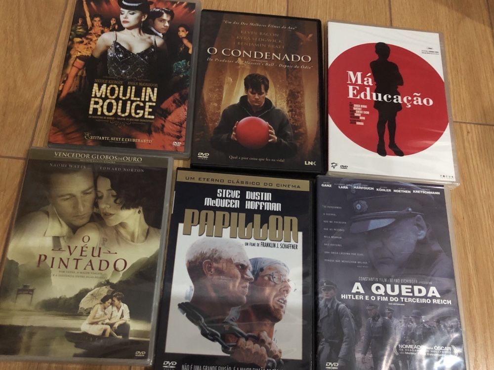 Varios DVDs cada um a 1€