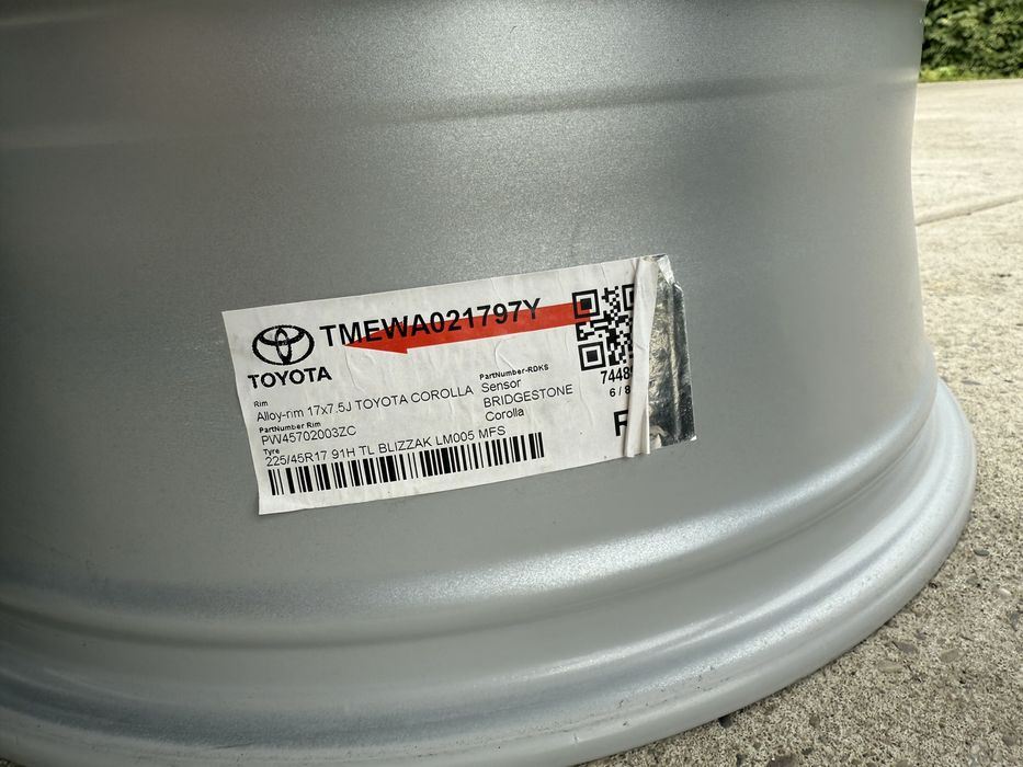 Диски 17 5.114,3 ЕТ40 7,5jx17H2 Toyota Corolla