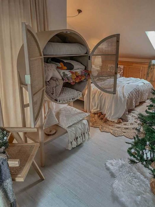 Komoda rattanowa boho Scandi, boho, szafka, na nóżkach