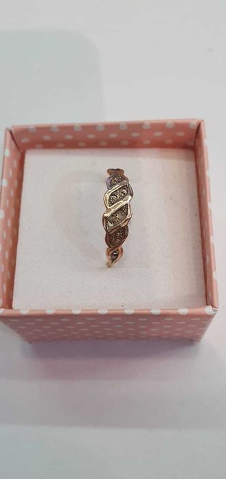 Pierścionek złoty 14 k /585/ 1,31 g.R 20 - Madej Gorlice Mickiewicza -