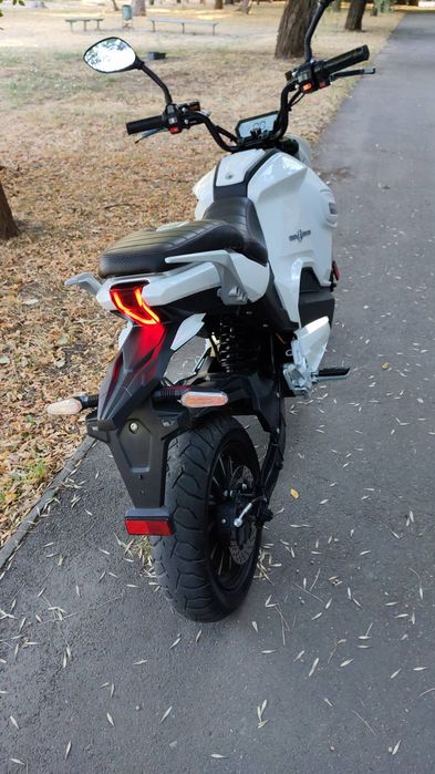 Электромотоцикл Dominator v15 Электро мопед Элетро скутер Доминатор в1