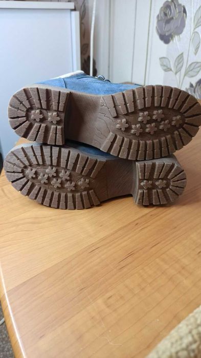 Ботинки женские осенние новые р. 35 (не подошел размер)