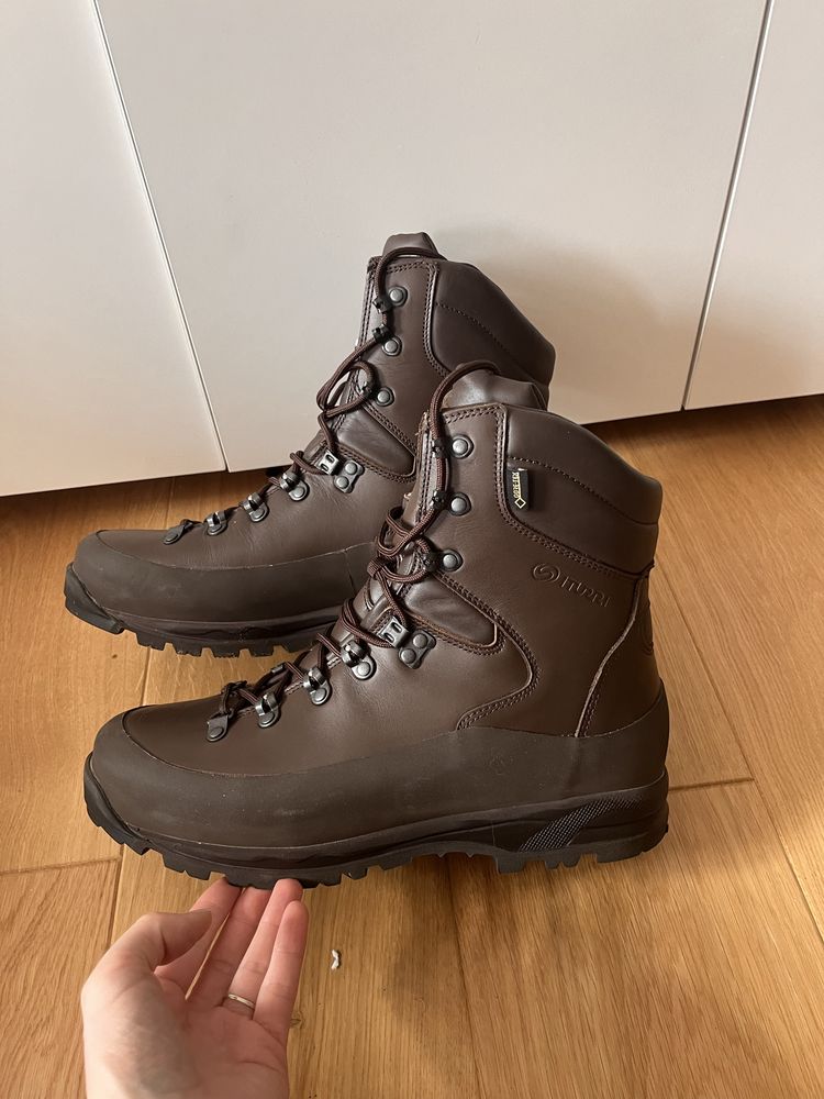 Nowe buty trekkingowe Iturri skóra i gore tex