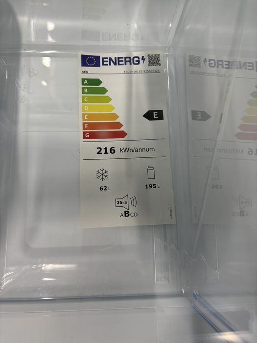 Вбудований/встраиваемый холодильник AEG –No Frost,( А051203) НОВИЙ