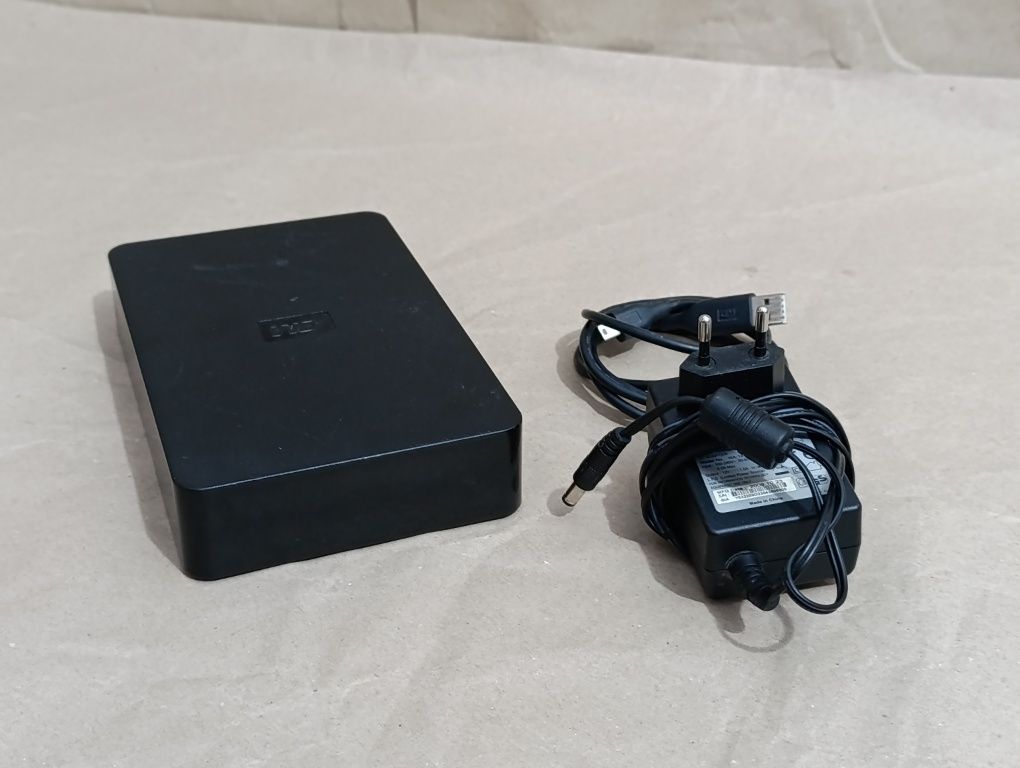 Зовнішній жорсткий диск HDD 1TB Western Digital WDBAAU0010HBK-01 USB 2