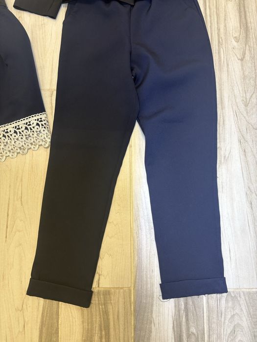 Костюм для дівчинки шкільний