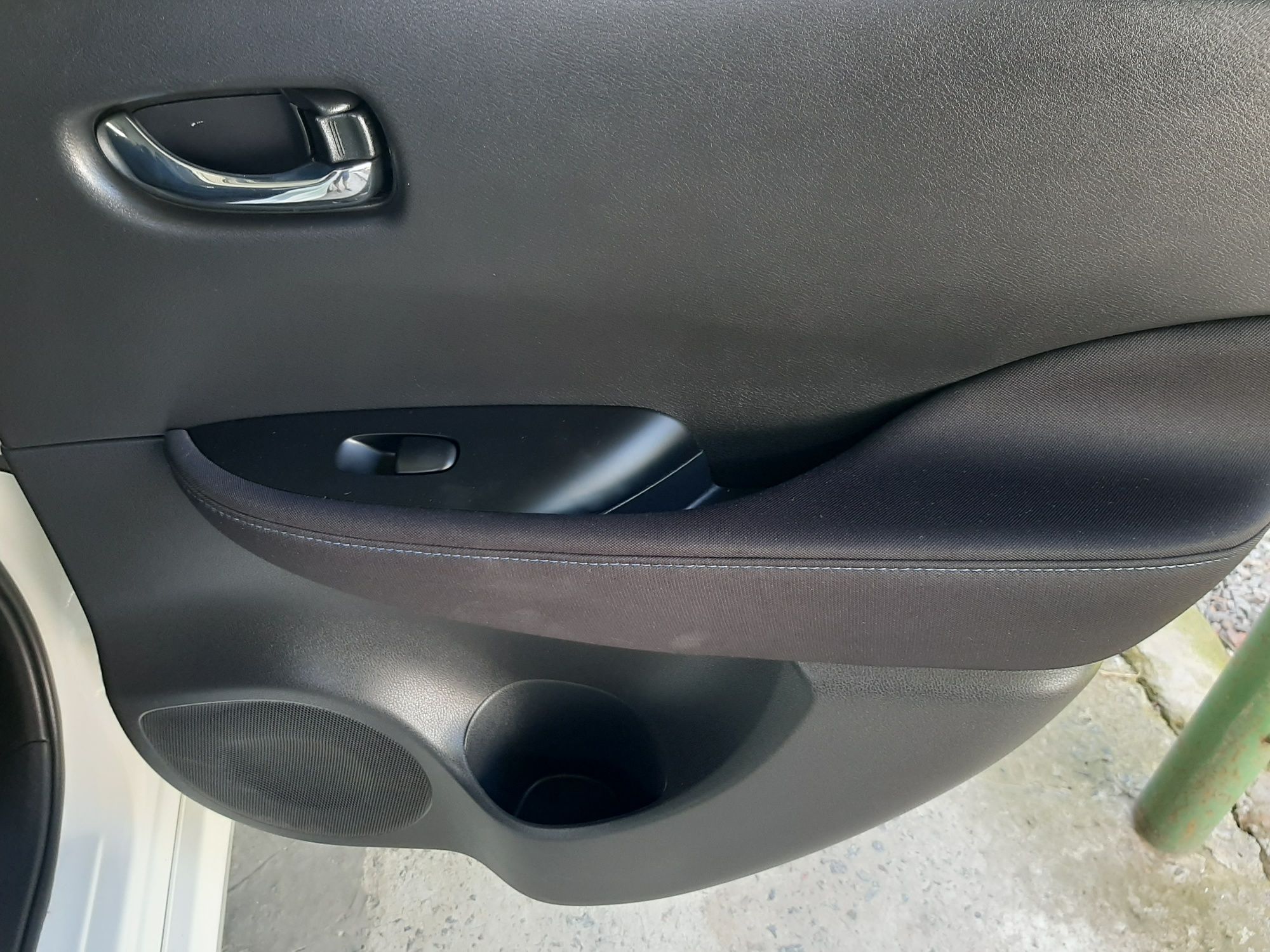 Nissan leaf 40kw. 2021