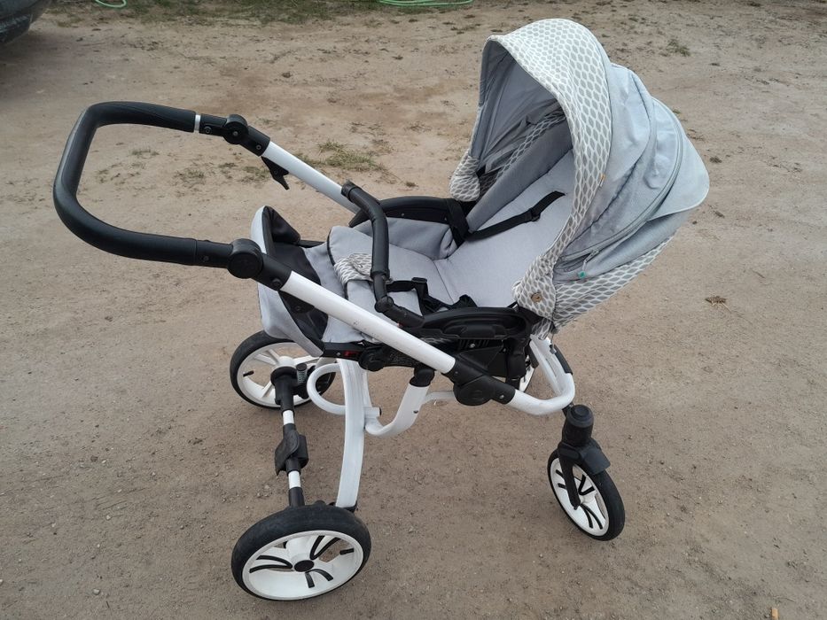 Sprzedam wózek 2w1