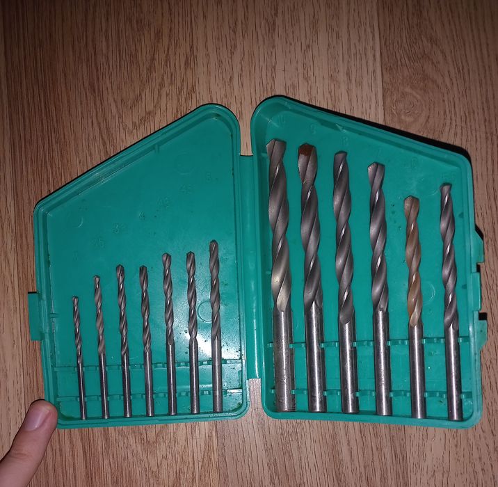 Продам все свёрла что на фото одним лотом