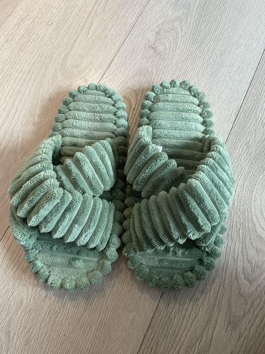 Kapcie laczki rozmiar 37 nowe