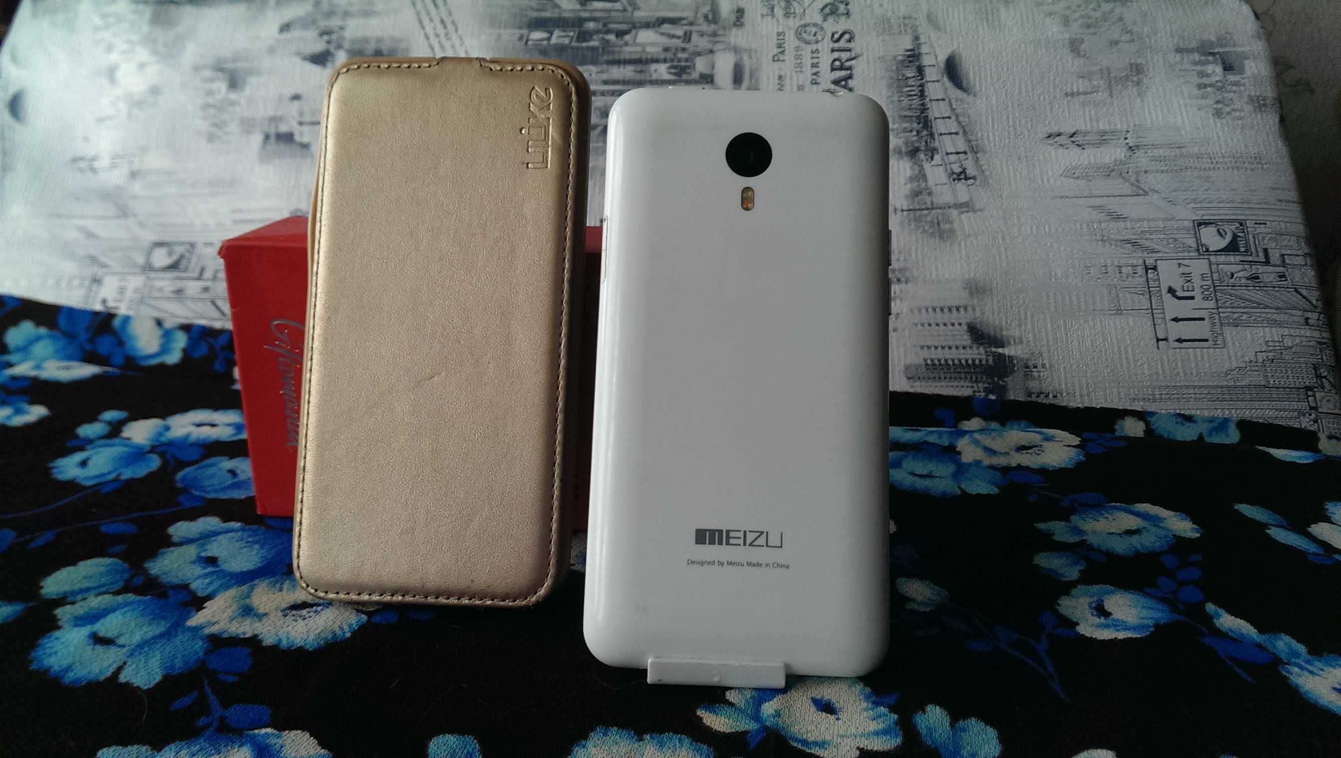 Meizu M1 Note 4G с чехлом книжкой в прекрасном состоянии без проблем.