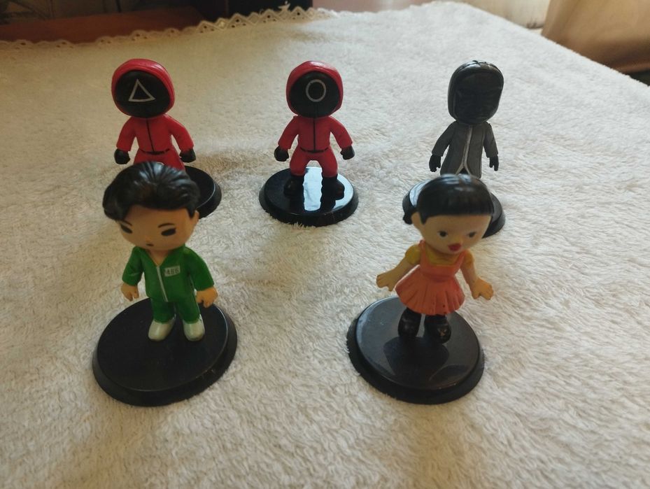 Набір фігурок персонажів із серіалу "Гра в Кальмара" 5 шт.