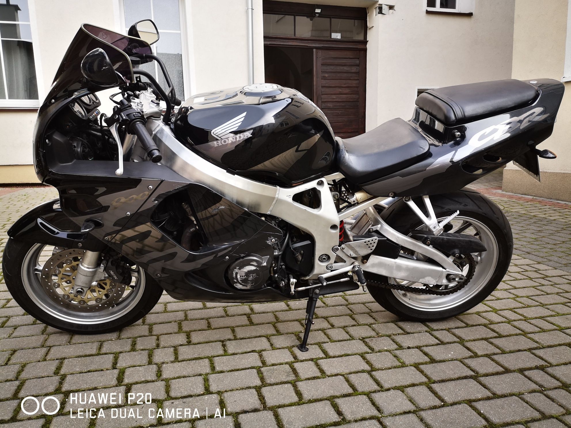 Honda cbr 900 rr sc 33