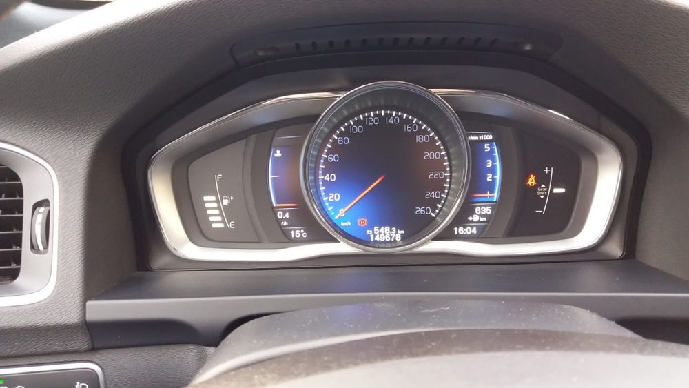 Volvo v60 r design 2015