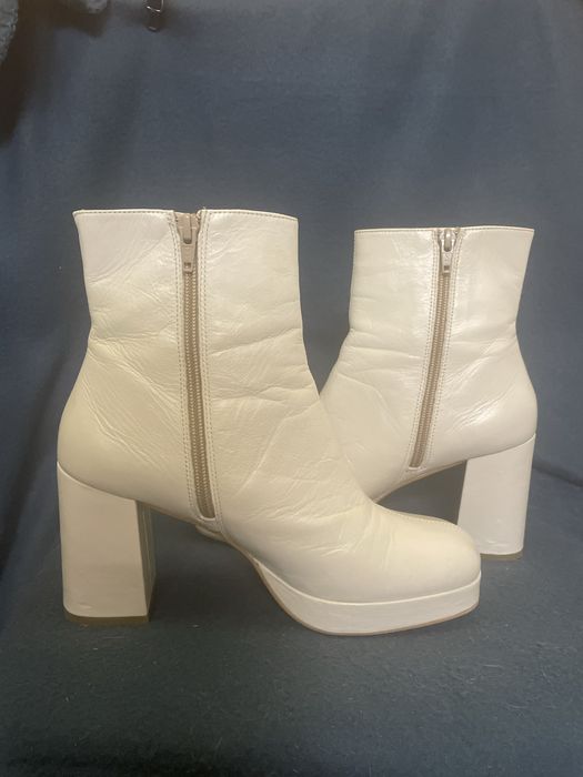 Шкіряні ботильони фірми Minelli, вироб.Португалия. Оригінал. Розмір 39