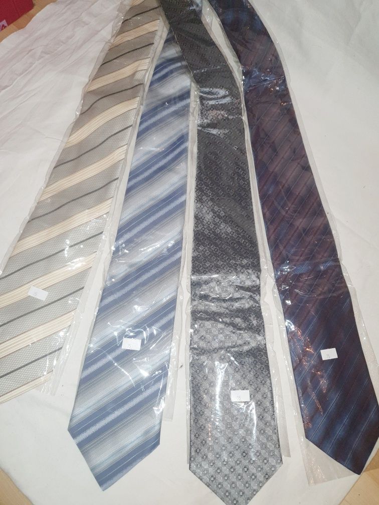 Długi szeroki krawat różne kolory