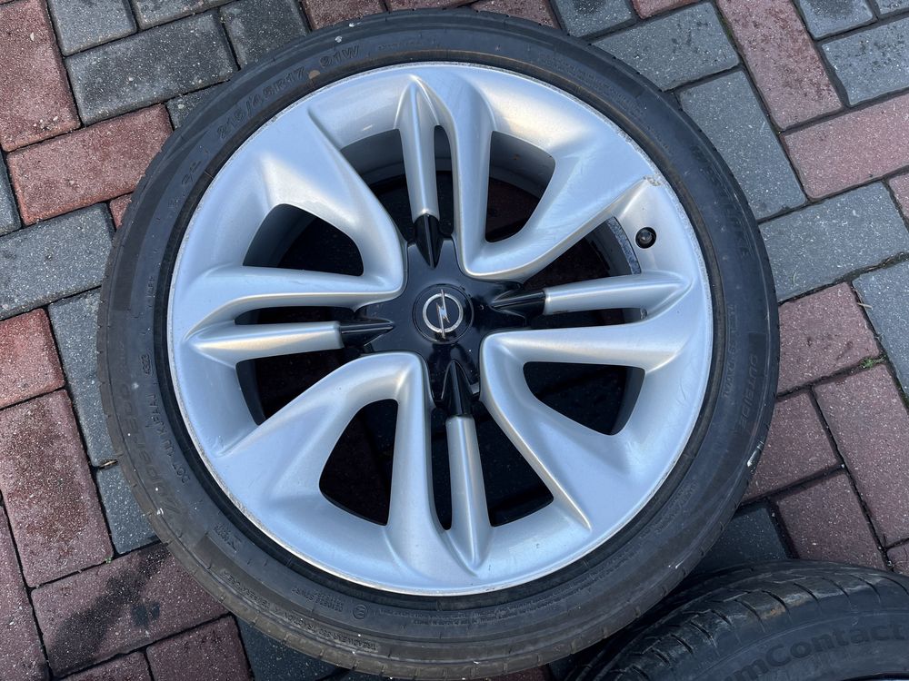Opel Adam  Koło / Felga / R17 / Rocks