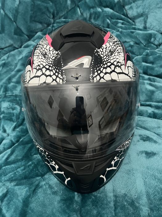 Stone GT800 Evo Kaiman e Shark Penxa - Capacete Mota