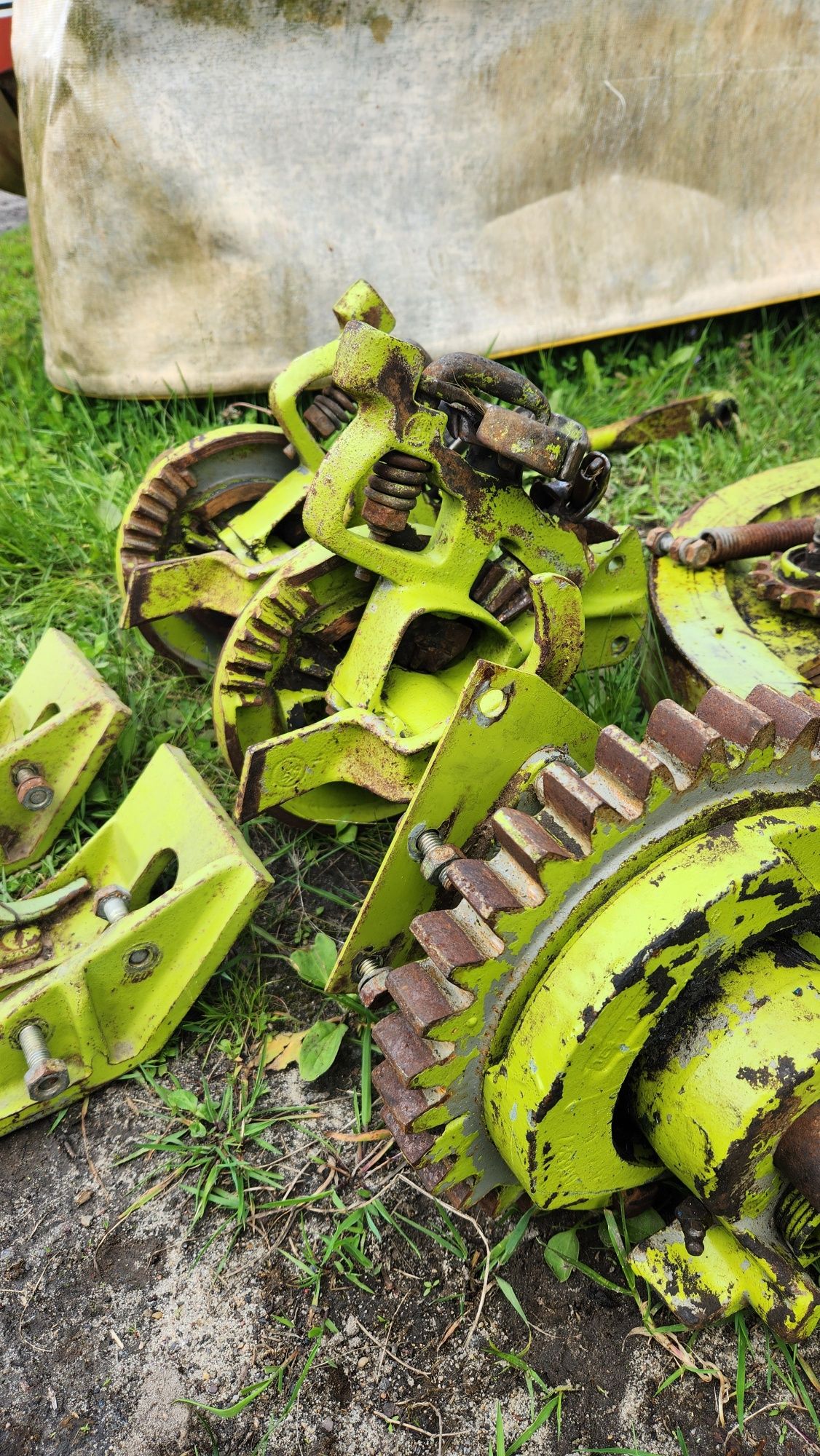 В'язальні апарати Claas markant 50 51 constant  редуктор кардан голки