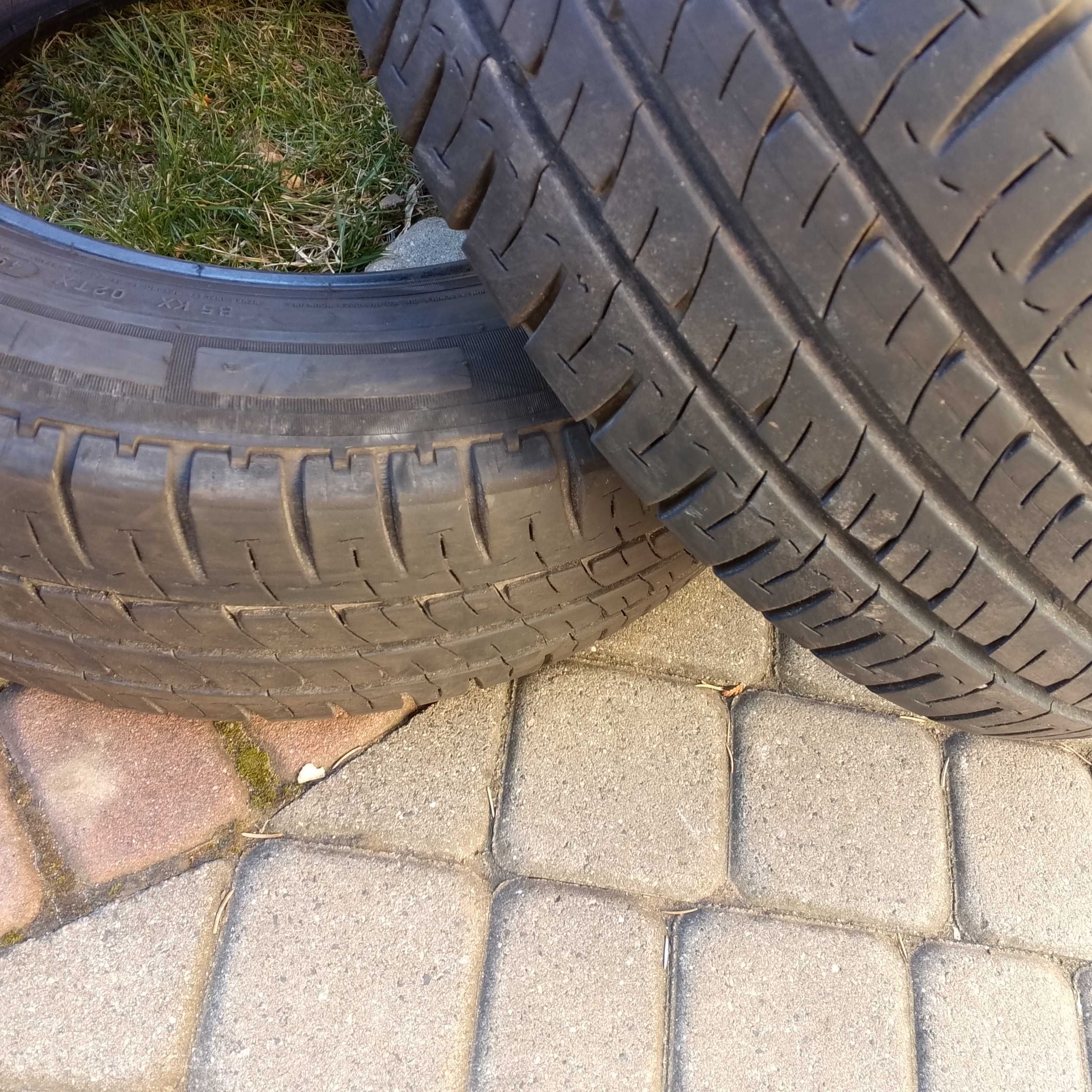 opony jak NOWE 2szt. 215/60/17 C Michelin Agilis 2020 rok