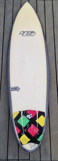 Prancha surf Haydenshapes c/ Quilhas