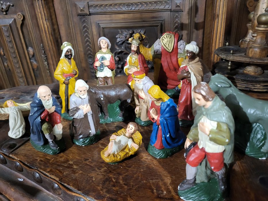 Stare figurki do Szopki Bożonarodzeniowej Stajenka