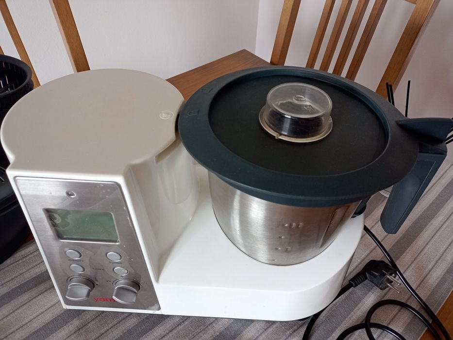 Yammi 1 robot cozinha