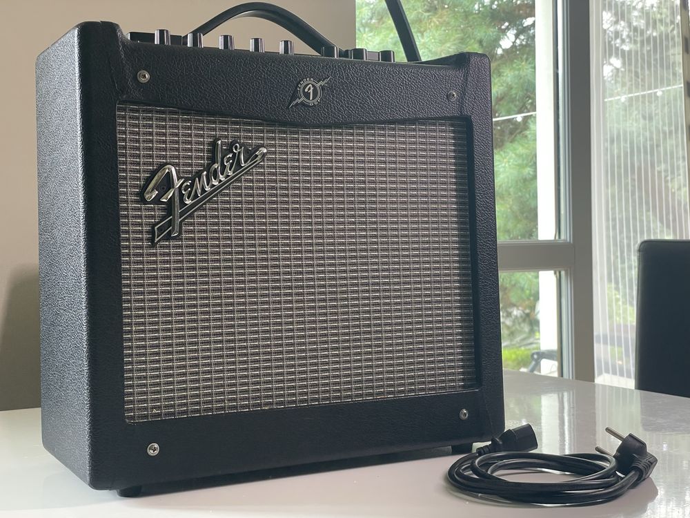 Fender Mustan I v2
