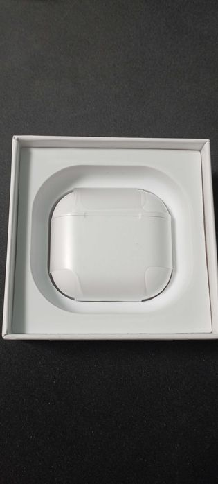 AirPods 4 (NOWE nie używane)