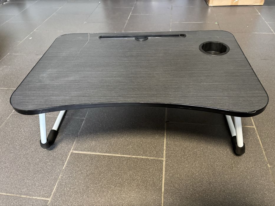 Stolik na laptopa do łóżka kanapy. Skladany