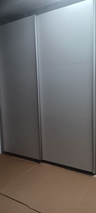 Roupeiro com 2 portas de correr