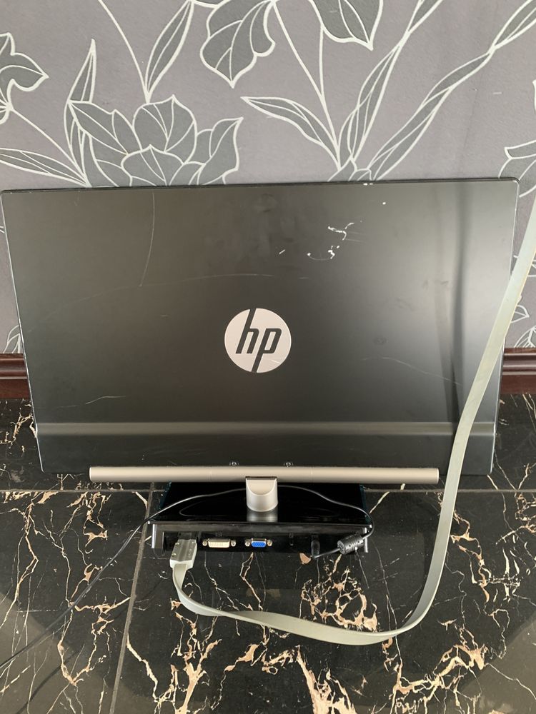 Монитор HP x2301