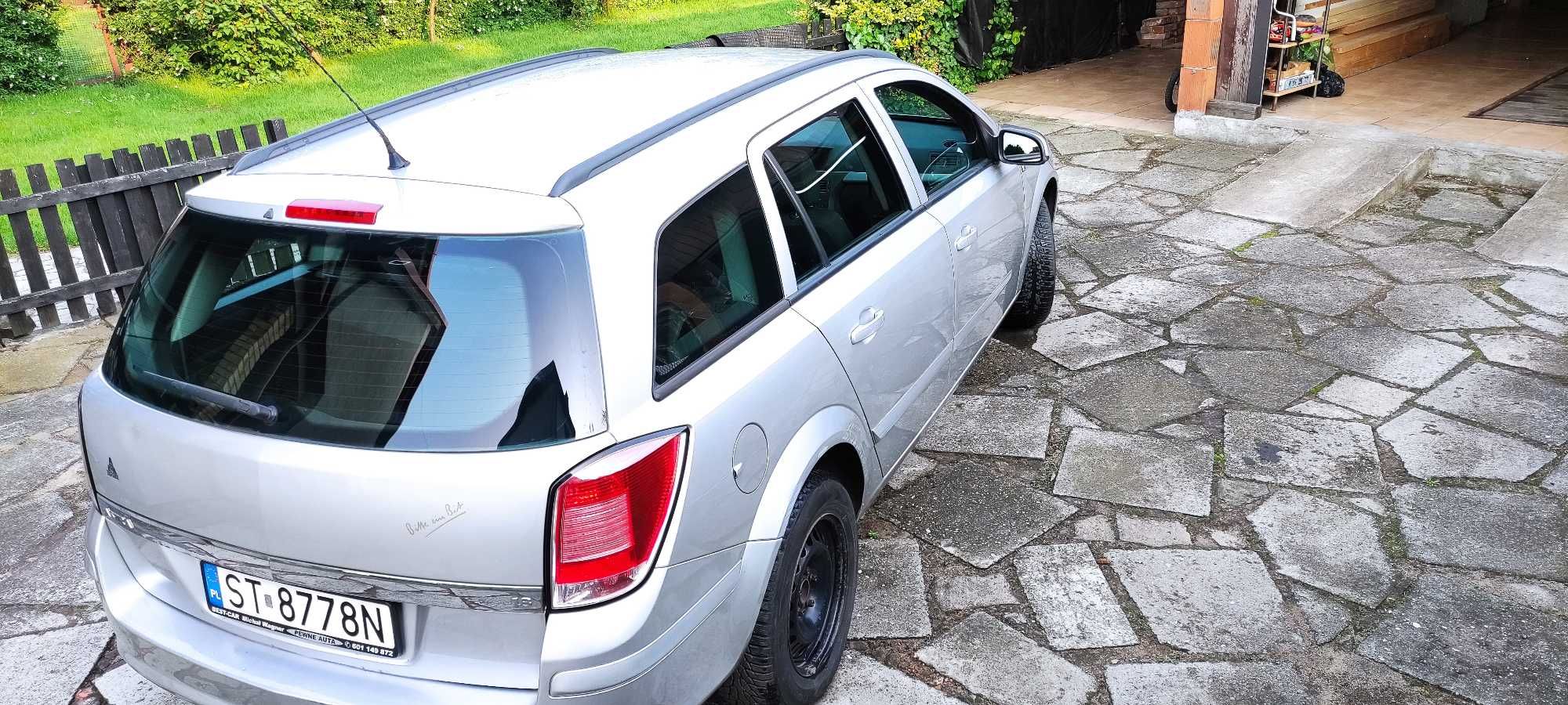 OPEL ASTRA H kombi 1.8 125KM