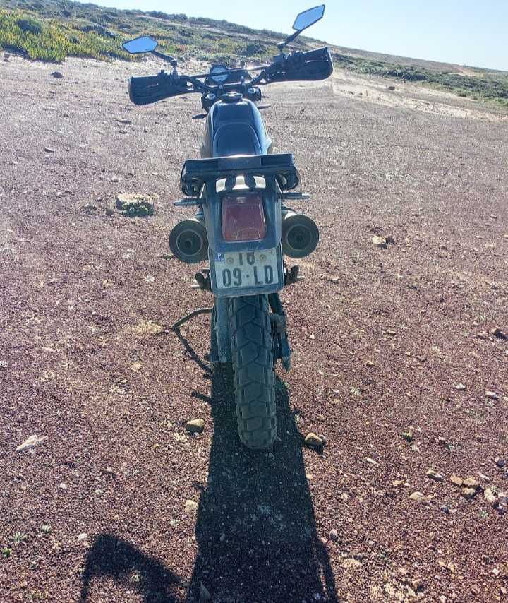 Honda SLR 650 em muito bom estado