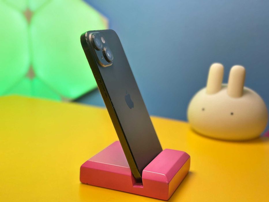 Смартфон Apple iPhone 15 256GB Black (149730) Б/У З ГАРАНТІЄЮ